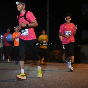 Runner Photo 8407801
