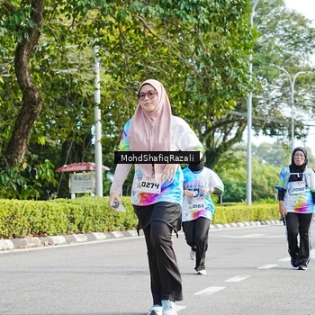Runner Photo 8407811
