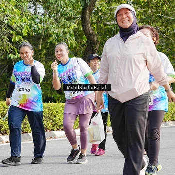 Runner Photo 8407821