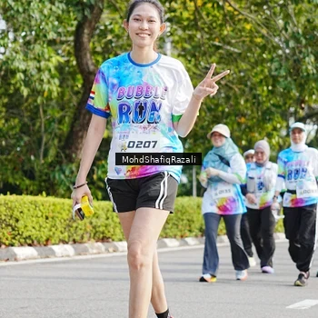 Runner Photo 8407861