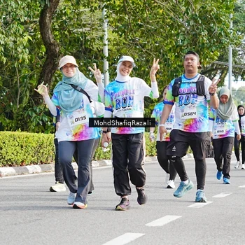 Runner Photo 8407870