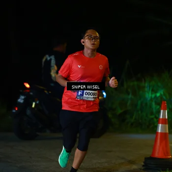 Runner Photo 8407881
