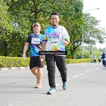 Runner Photo 8407936