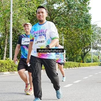 Runner Photo 8407941