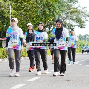 Runner Photo 8407947