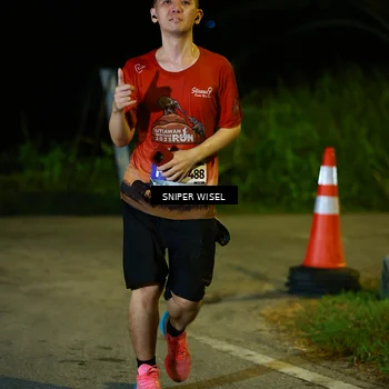 Runner Photo 8407963