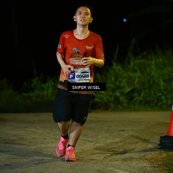 Runner Photo 8407983