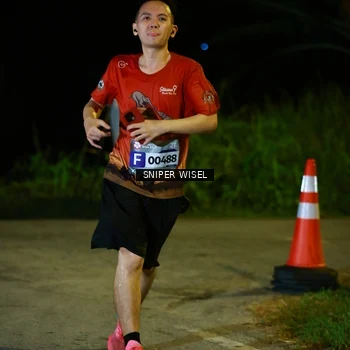 Runner Photo 8407998