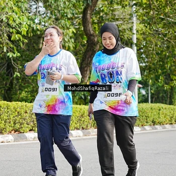 Runner Photo 8408012