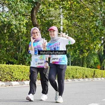 Runner Photo 8408024