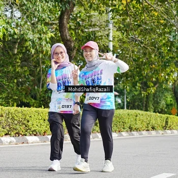 Runner Photo 8408026