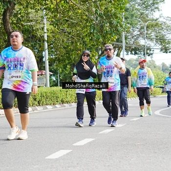 Runner Photo 8408027