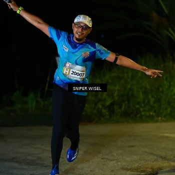 Runner Photo 8408031