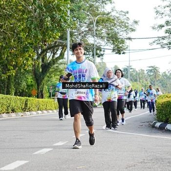 Runner Photo 8408035