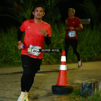 Runner Photo 8408057