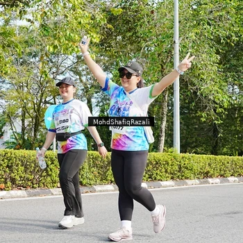 Runner Photo 8408063