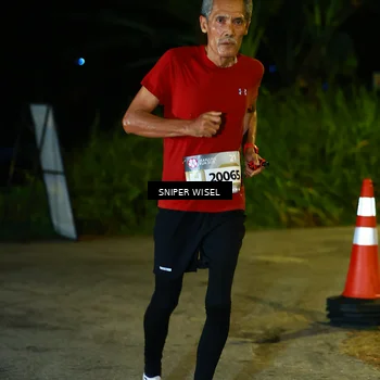 Runner Photo 8408071