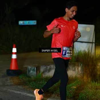 Runner Photo 8408079