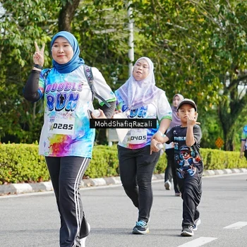 Runner Photo 8408080