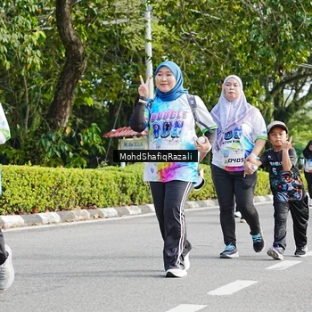 Runner Photo 8408084