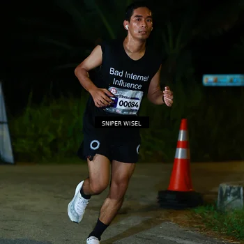 Runner Photo 8408087