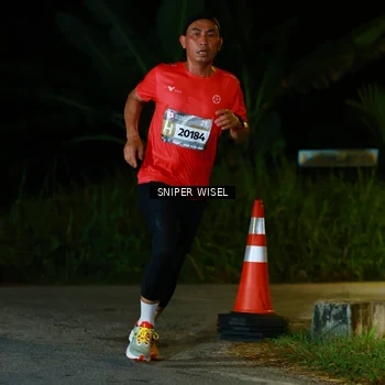 Runner Photo 8408104