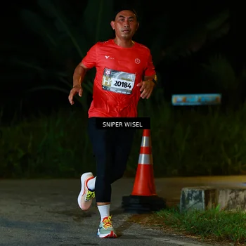 Runner Photo 8408105