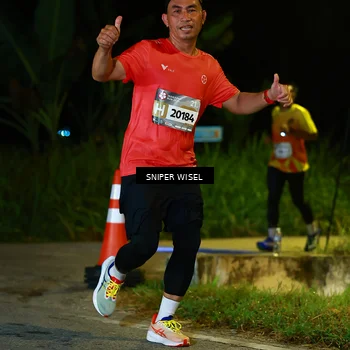 Runner Photo 8408113