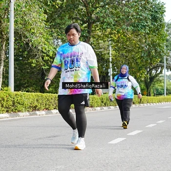 Runner Photo 8408118