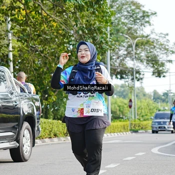 Runner Photo 8408151