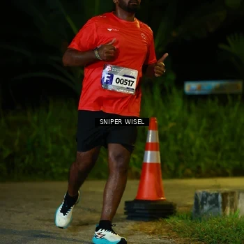 Runner Photo 8408153