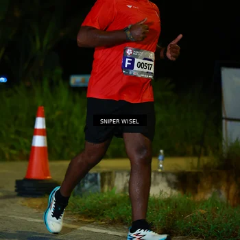 Runner Photo 8408156