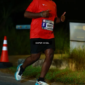 Runner Photo 8408157