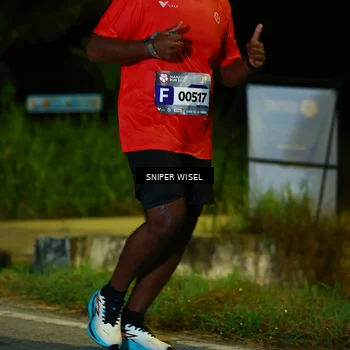 Runner Photo 8408161