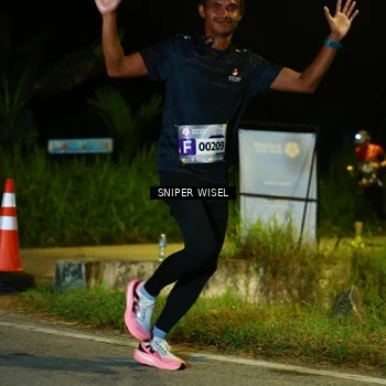 Runner Photo 8408163