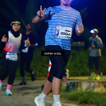 Runner Photo 8408177