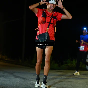 Runner Photo 8408188