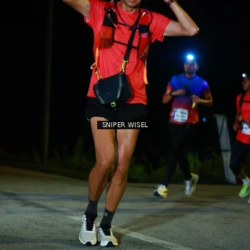 Runner Photo 8408195