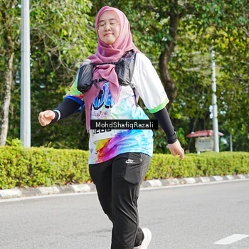Runner Photo 8408198