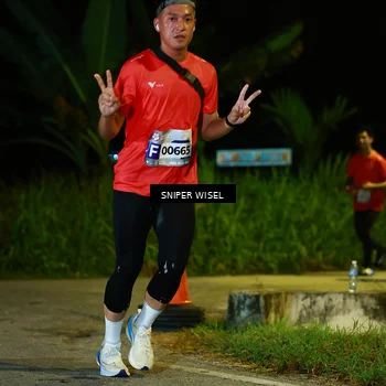 Runner Photo 8408213