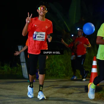 Runner Photo 8408223