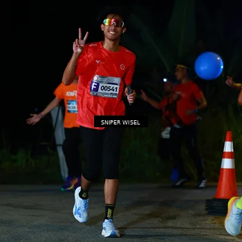 Runner Photo 8408228
