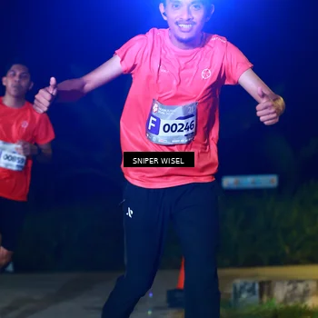 Runner Photo 8408254
