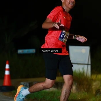 Runner Photo 8408260