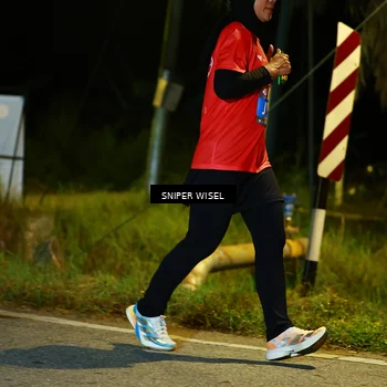 Runner Photo 8408264