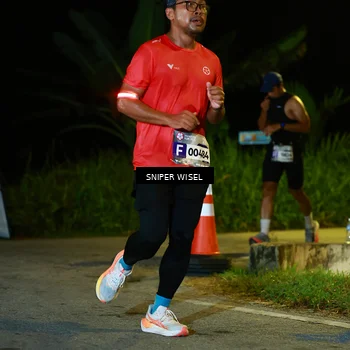 Runner Photo 8408267