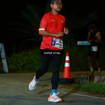 Runner Photo 8408269