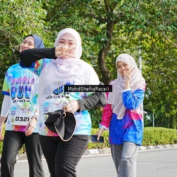 Runner Photo 8408275
