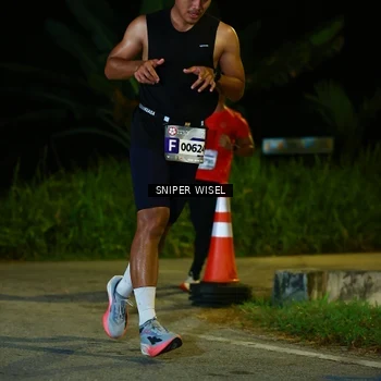 Runner Photo 8408284