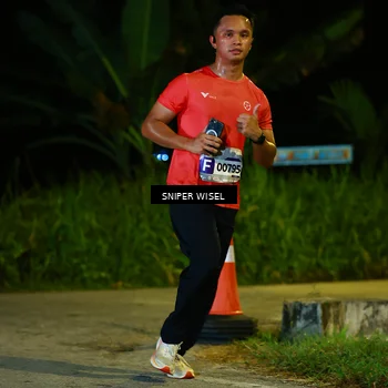 Runner Photo 8408291